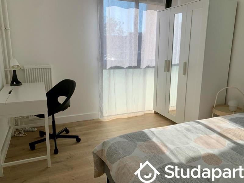 Chambre - 10 m² - 1 pièce