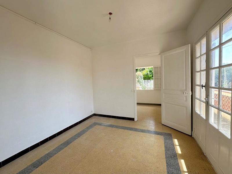 Maison - 96 m² - 6 pièces