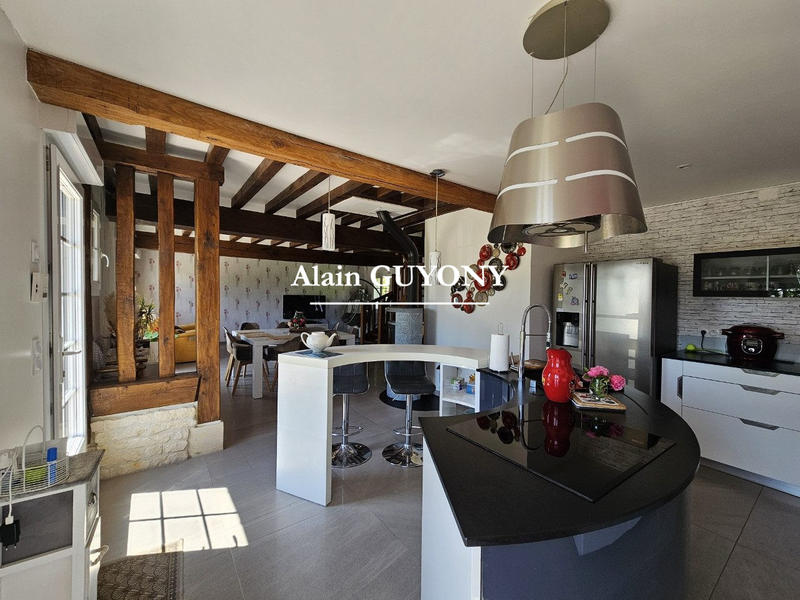 Maison traditionnelle - 127 m² - 4 pièces