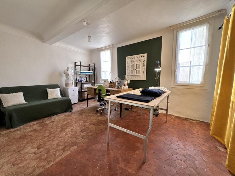 Appartement - 99 m² - 3 pièces