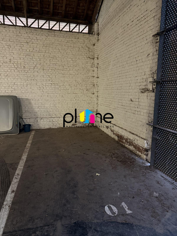 Parking / Garage - 11 m²