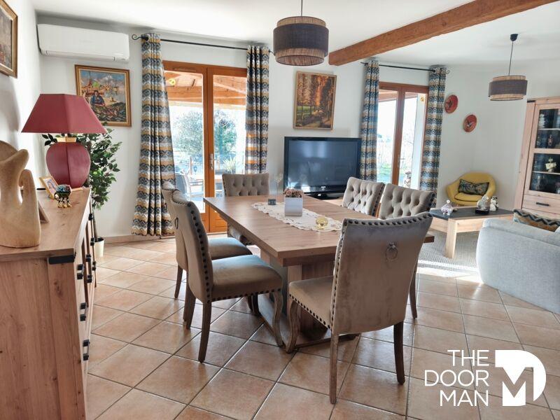 Maison - 102 m² - 5 pièces