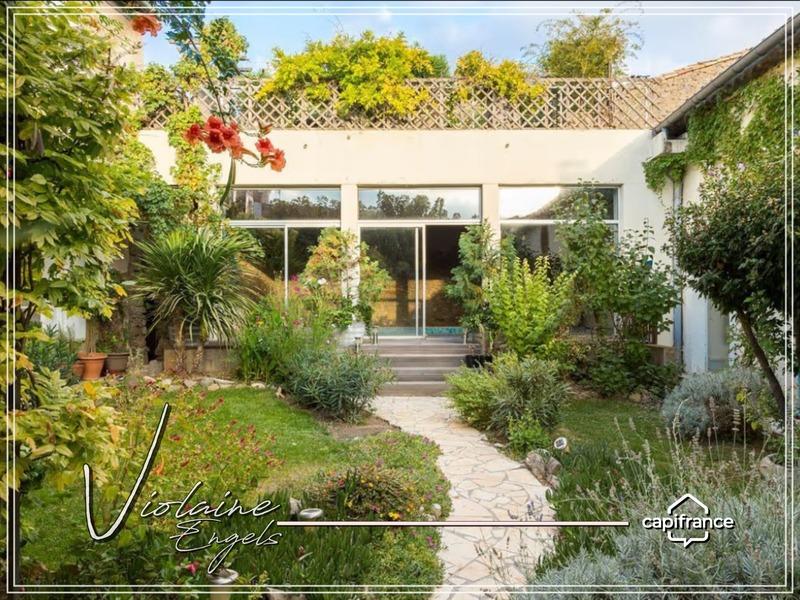 Maison de maîtres - 408 m² - 8 pièces