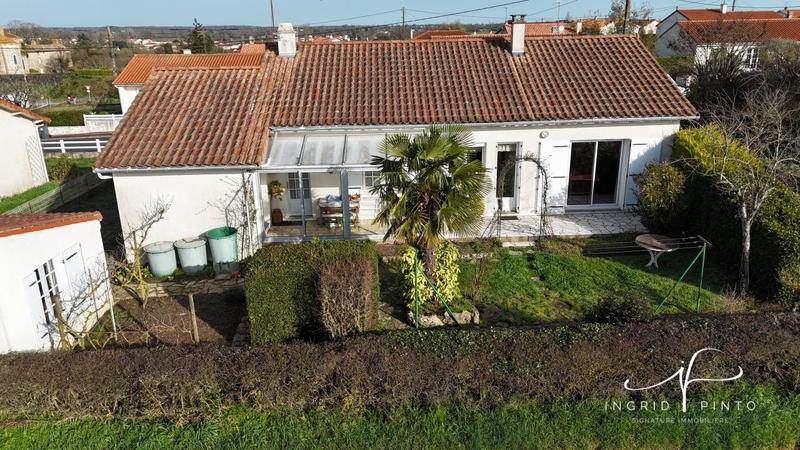 Maison - 95 m² - 4 pièces