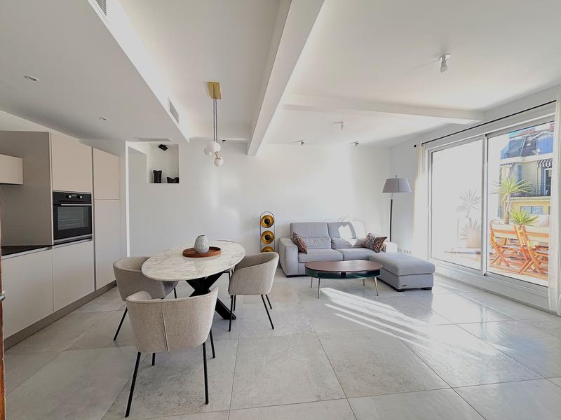 Appartement - 80 m² - 3 pièces