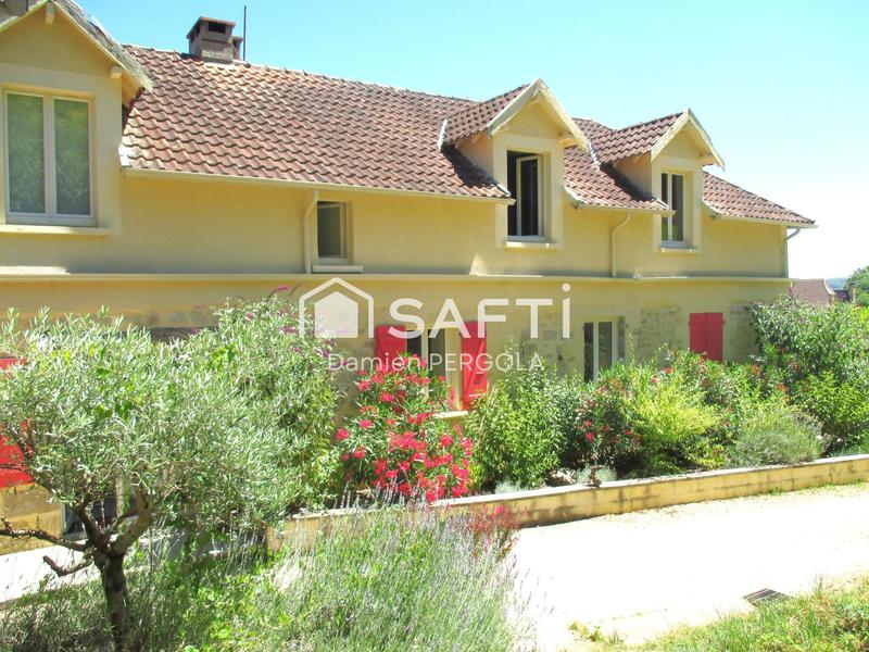 Maison - 300 m² - 10 pièces