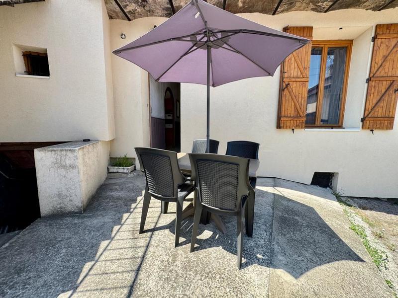 Appartement - 93 m² - 4 pièces