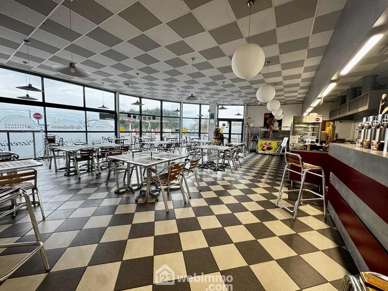 Local commercial - 164 m² - 2 pièces