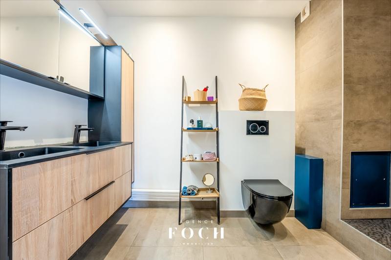 Appartement - 82 m² - 5 pièces