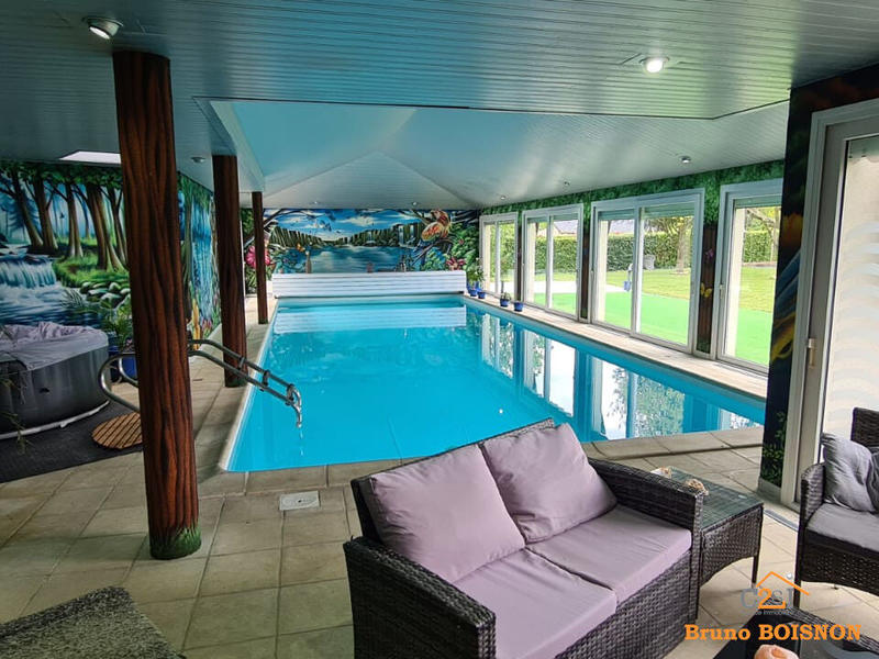 Maison - 317 m² - 8 pièces