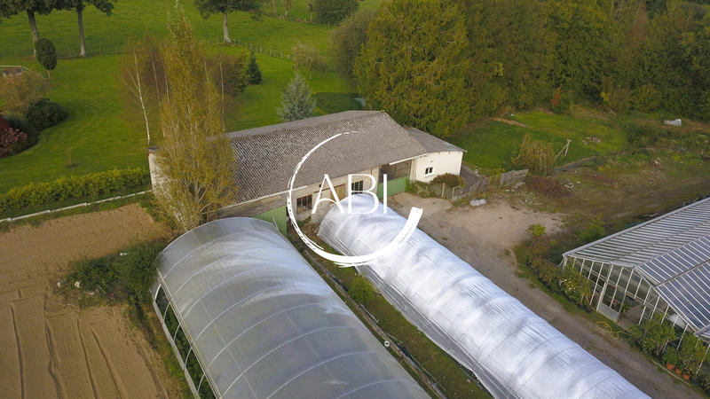 Local commercial - 1 500 m²