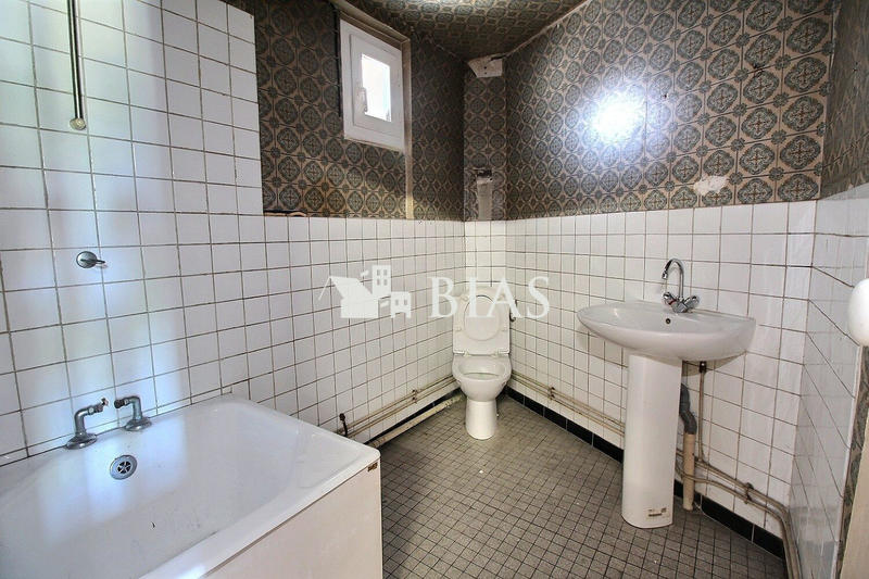 Local d'activités - 285 m² - 9 pièces