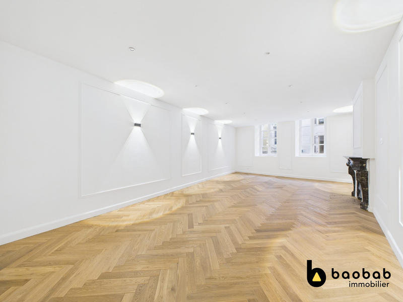 Appartement - 238 m² - 6 pièces