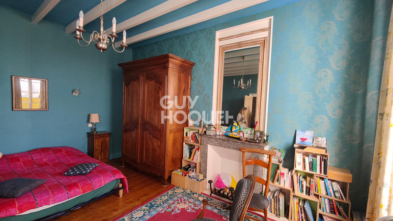 Demeure - 293 m² - 10 pièces