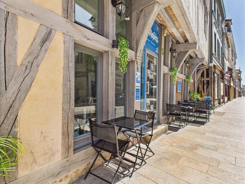 Fonds de commerce - Hôtellerie / Restauration - 135 m²