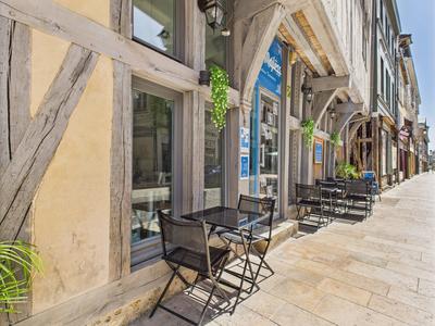 Fonds de commerce - Hôtellerie / Restauration - 135 m²