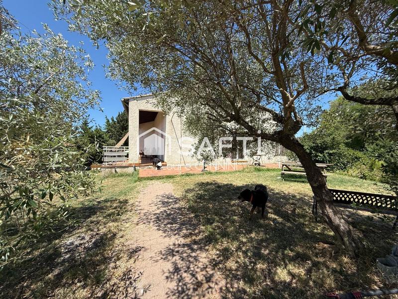 Maison - 220 m² - 7 pièces