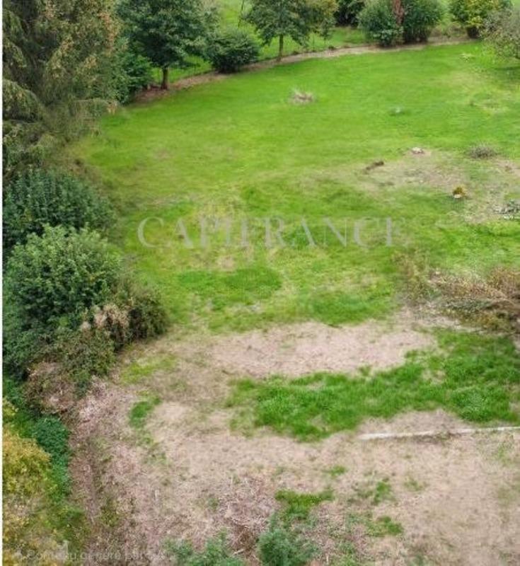 Terrain constructible - 1 132 m²