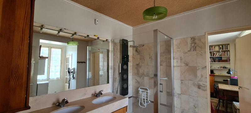 Maison - 203 m² - 8 pièces