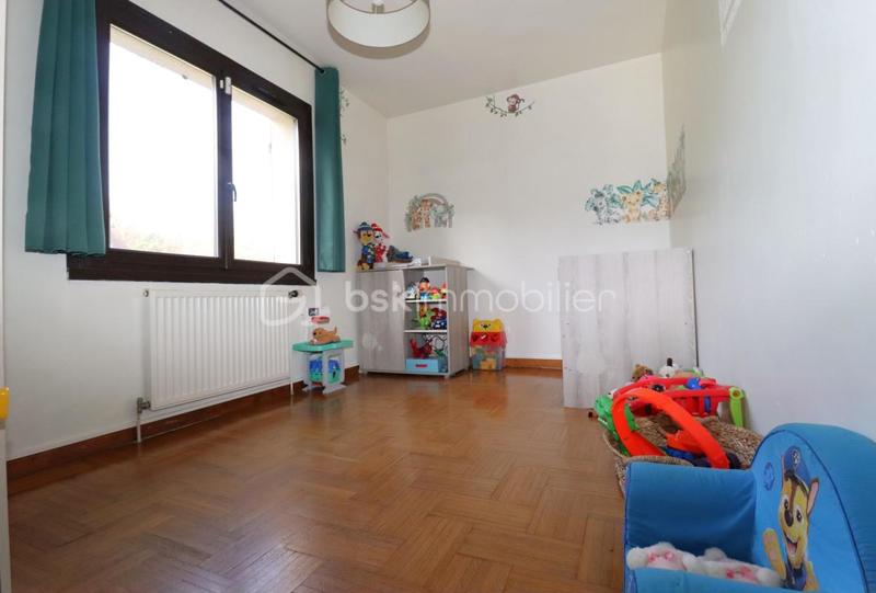 Maison traditionnelle - 175 m² - 8 pièces