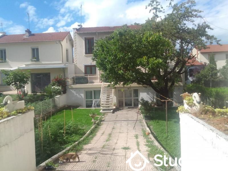 Chambre - 13 m² - 1 pièce