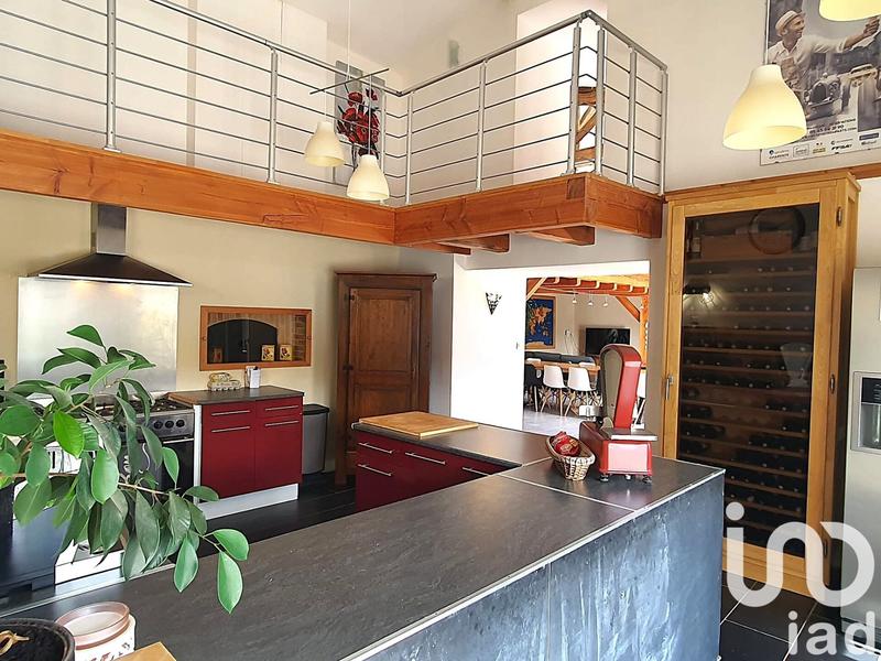 Maison - 192 m² - 6 pièces