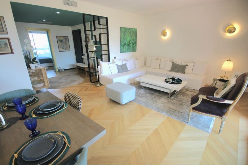 Appartement - 90 m² - 3 pièces