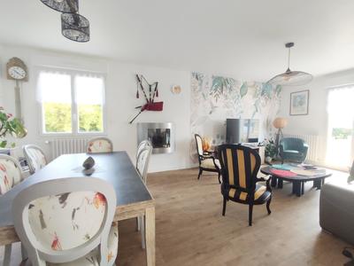 Maison - 94 m² - 5 pièces