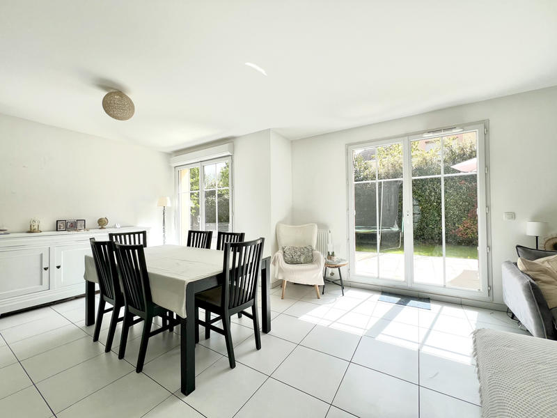 Maison - 111 m² - 5 pièces