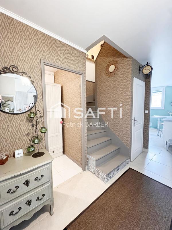 Maison - 96 m² - 5 pièces