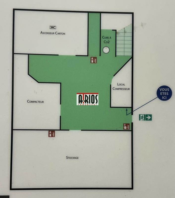 Local d'activité / Entrepôt - 650 m²