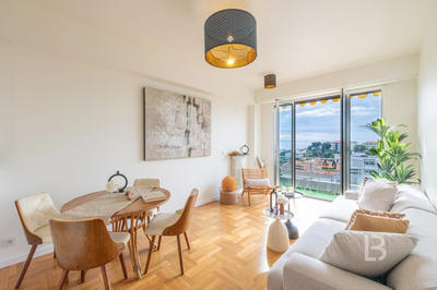 Appartement - 79 m² - 4 pièces