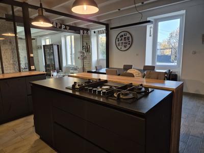 Maison en pierre - 150 m² - 5 pièces