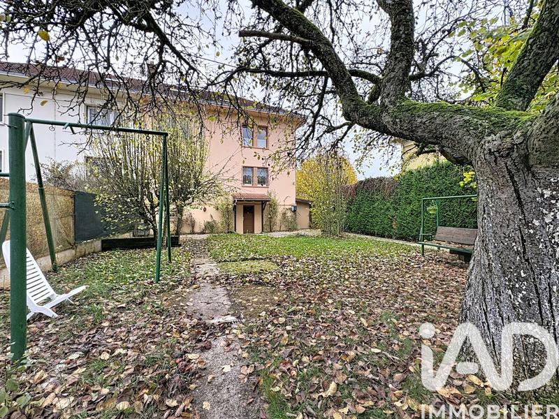 Maison - 170 m² - 8 pièces
