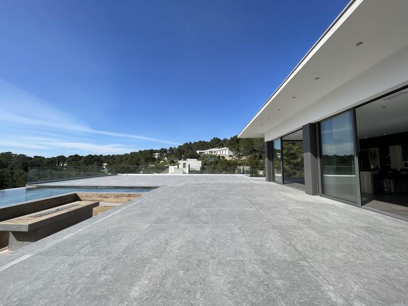 Maison contemporaine - 186 m² - 5 pièces