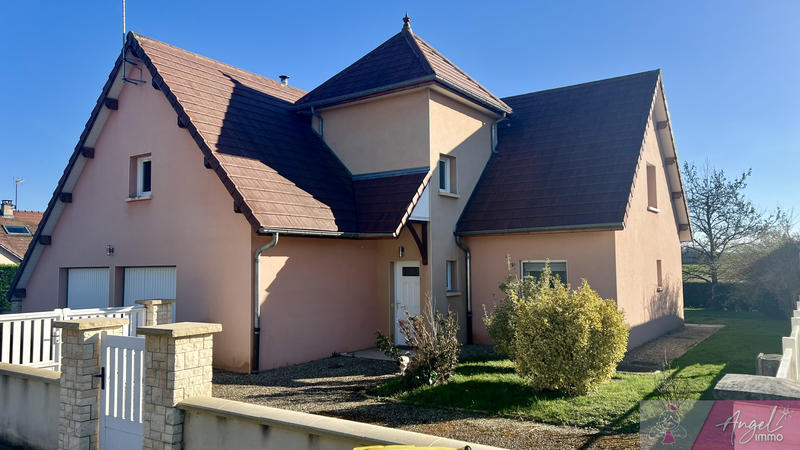 Maison - 165 m² - 7 pièces