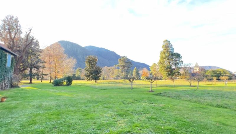 Propriété - 407 m² - 13 pièces