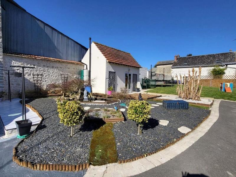 Maison en pierre - 218 m² - 6 pièces