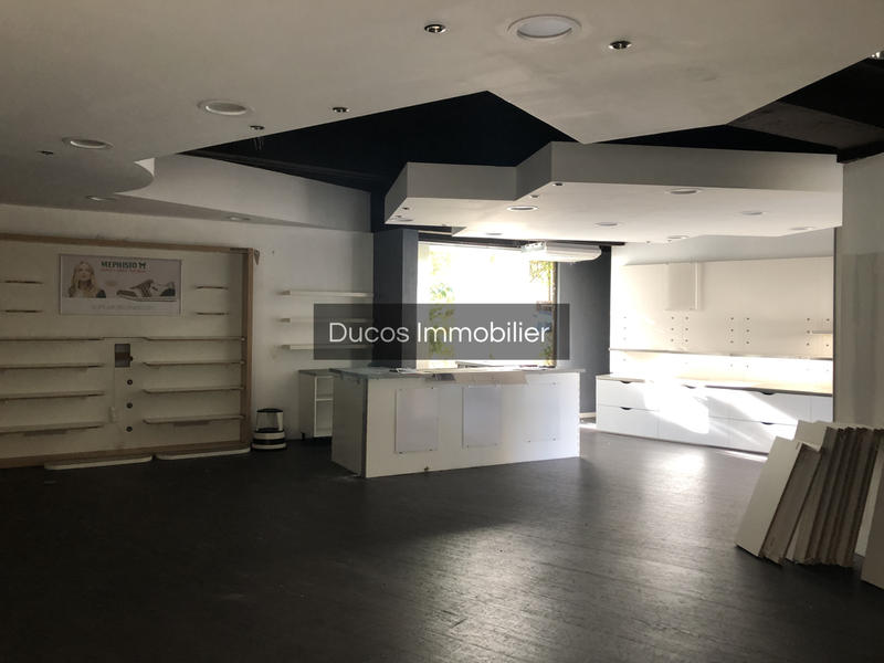Local commercial - 305 m² - 3 pièces