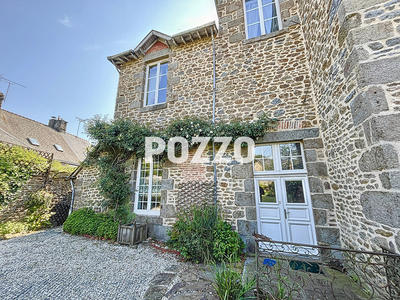 Maison - 249 m² - 9 pièces