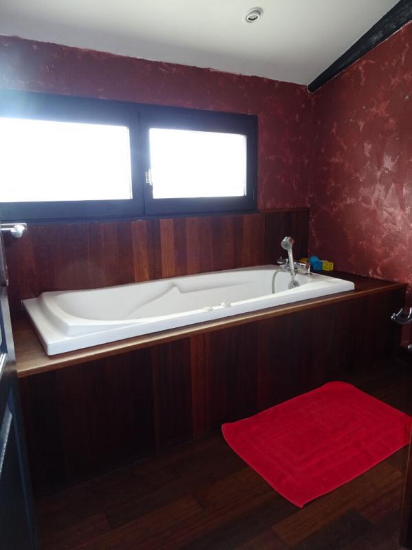 Maison - 273 m² - 8 pièces