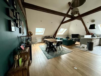 Appartement ancien - 124 m² - 4 pièces