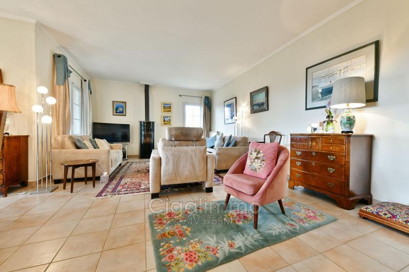 Villa - 140 m² - 6 pièces