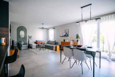 Appartement - 93 m² - 4 pièces