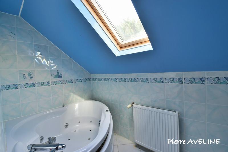 Maison - 242 m² - 7 pièces