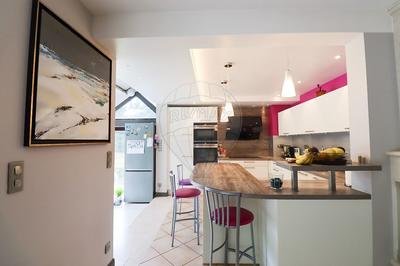 Maison - 200 m² - 7 pièces