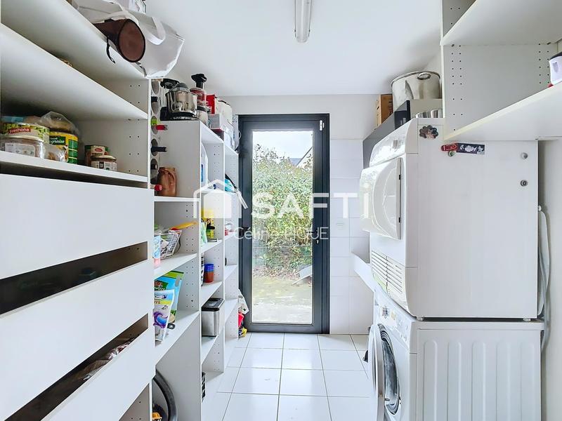 Maison - 210 m² - 7 pièces