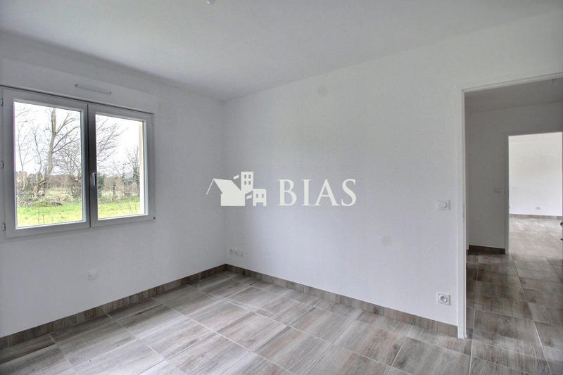 Maison - 95 m² - 4 pièces