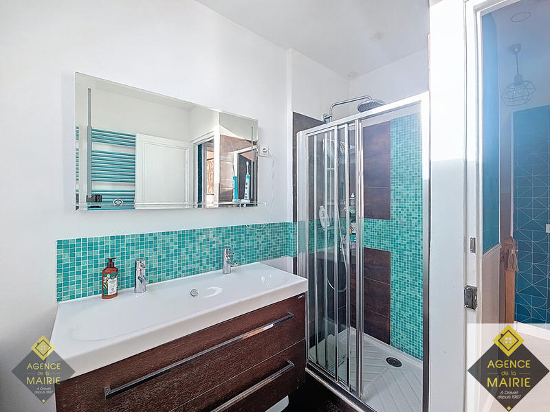 Maison - 137 m² - 7 pièces