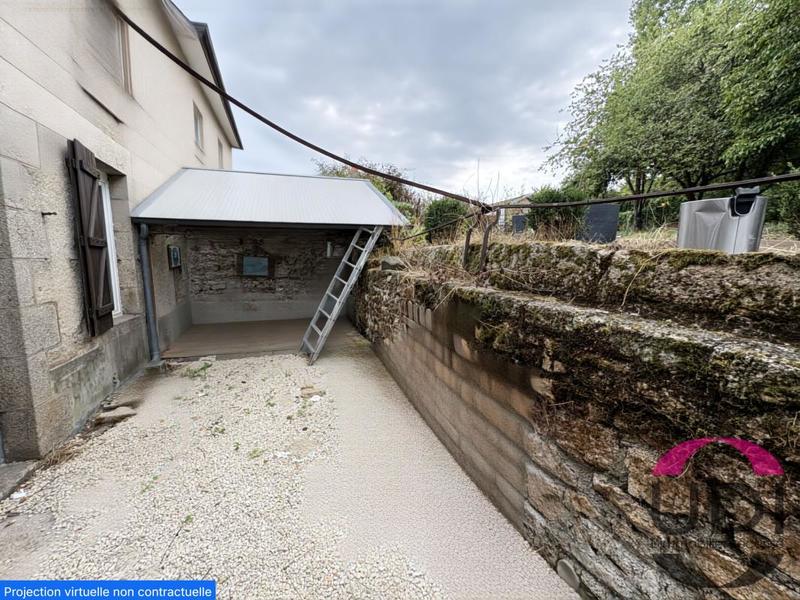 Maison - 156 m² - 8 pièces